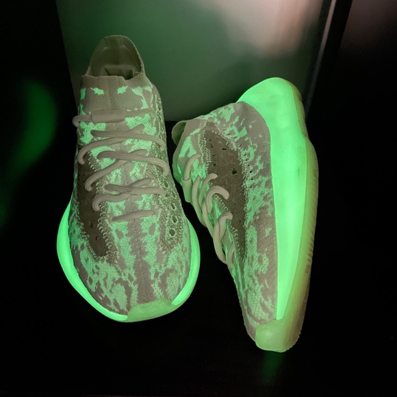 Yeezy Boost 380 ‘Calcite Glow’ - Picture 10 of 10